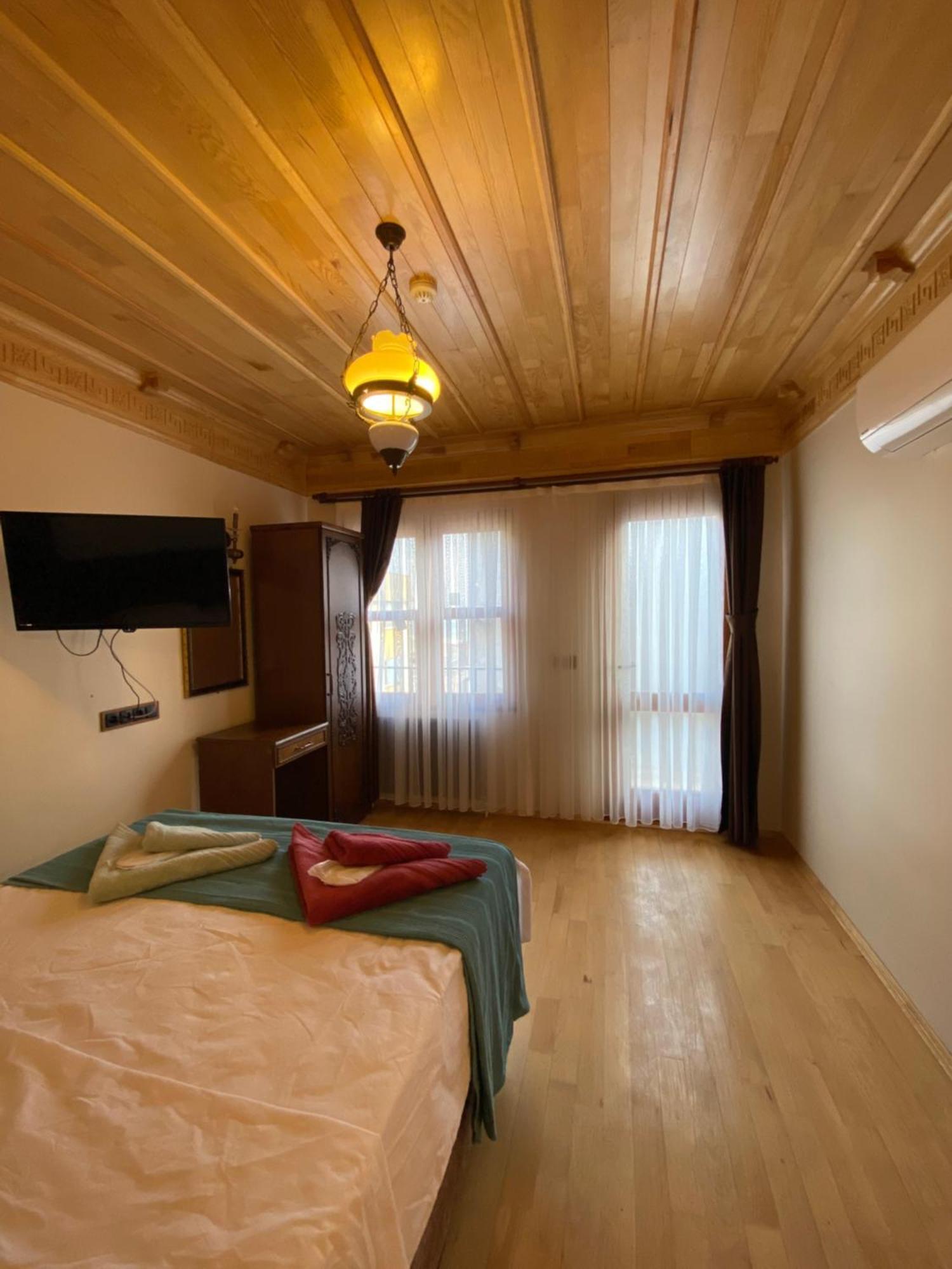 Antique Pearl Hotel Истанбул Екстериор снимка