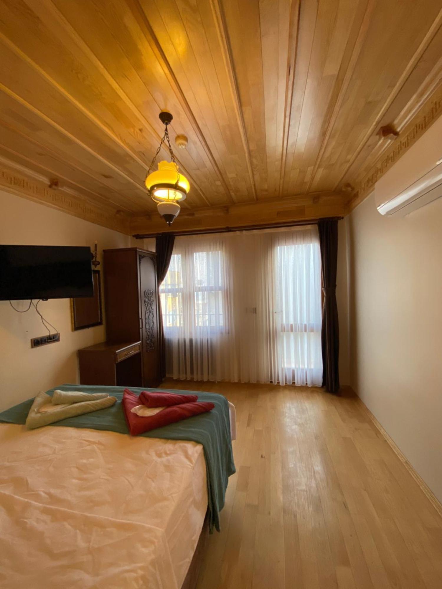 Antique Pearl Hotel Истанбул Екстериор снимка