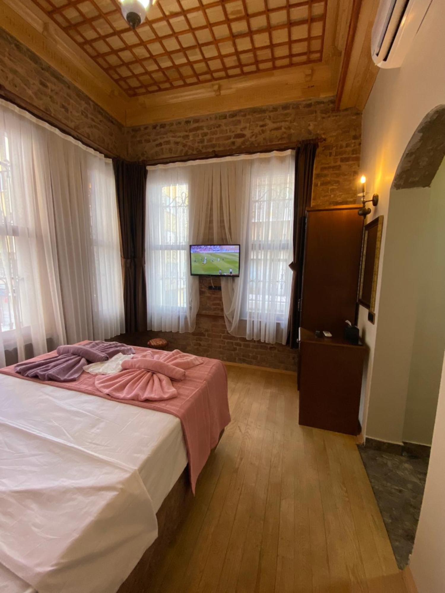 Antique Pearl Hotel Истанбул Екстериор снимка